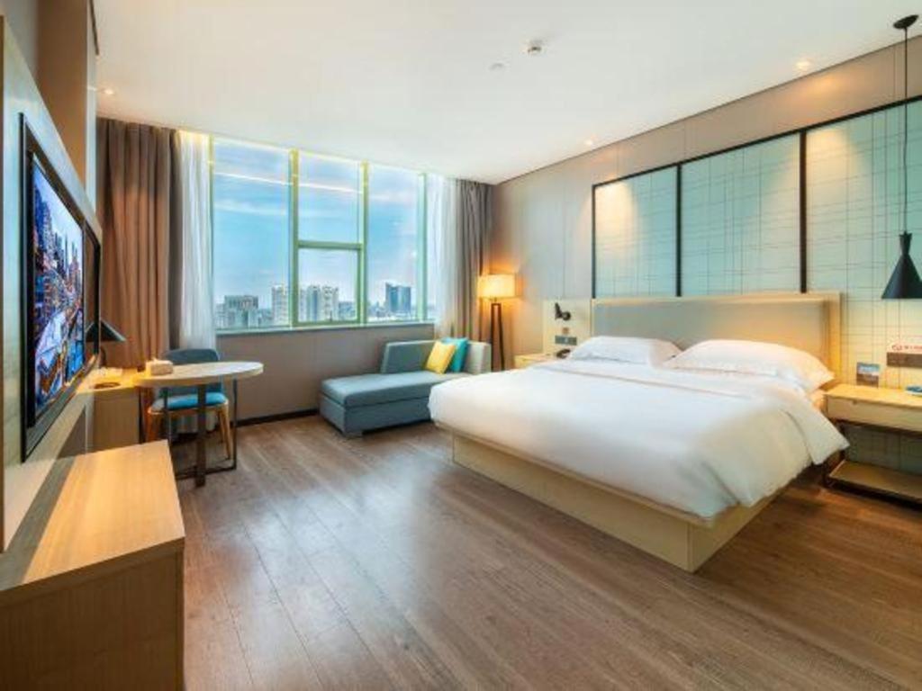 Echarm Hotel Yangjiang Baili Plaza Kültér fotó