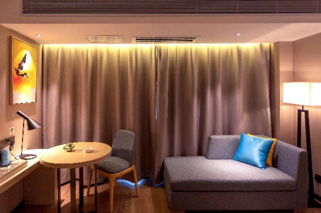 Echarm Hotel Yangjiang Baili Plaza Kültér fotó