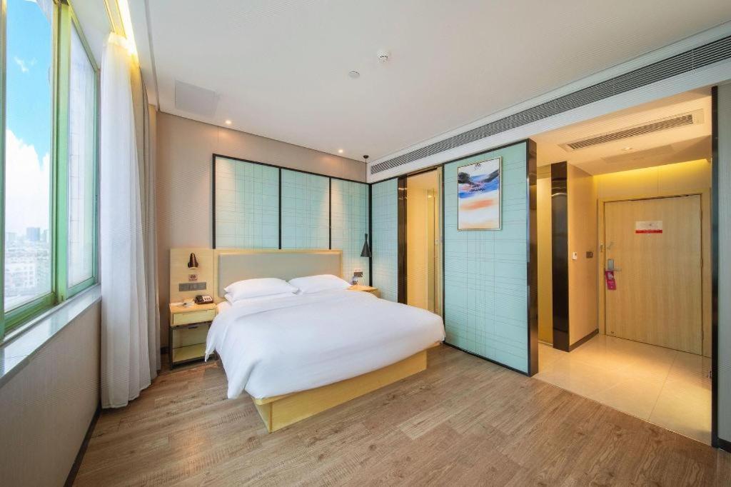 Echarm Hotel Yangjiang Baili Plaza Kültér fotó