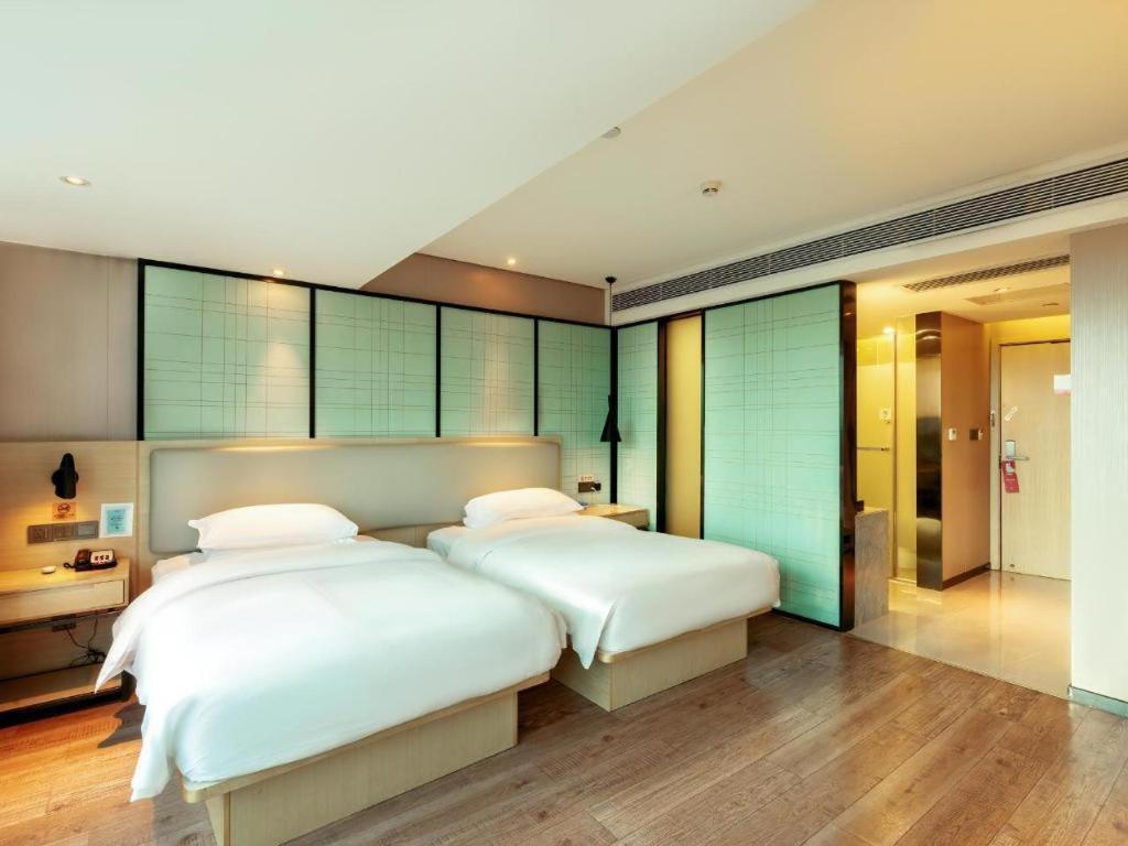 Echarm Hotel Yangjiang Baili Plaza Kültér fotó